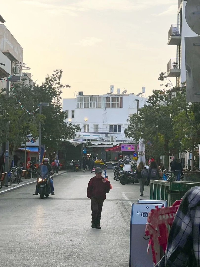 Ha-Carmel Market Apartment