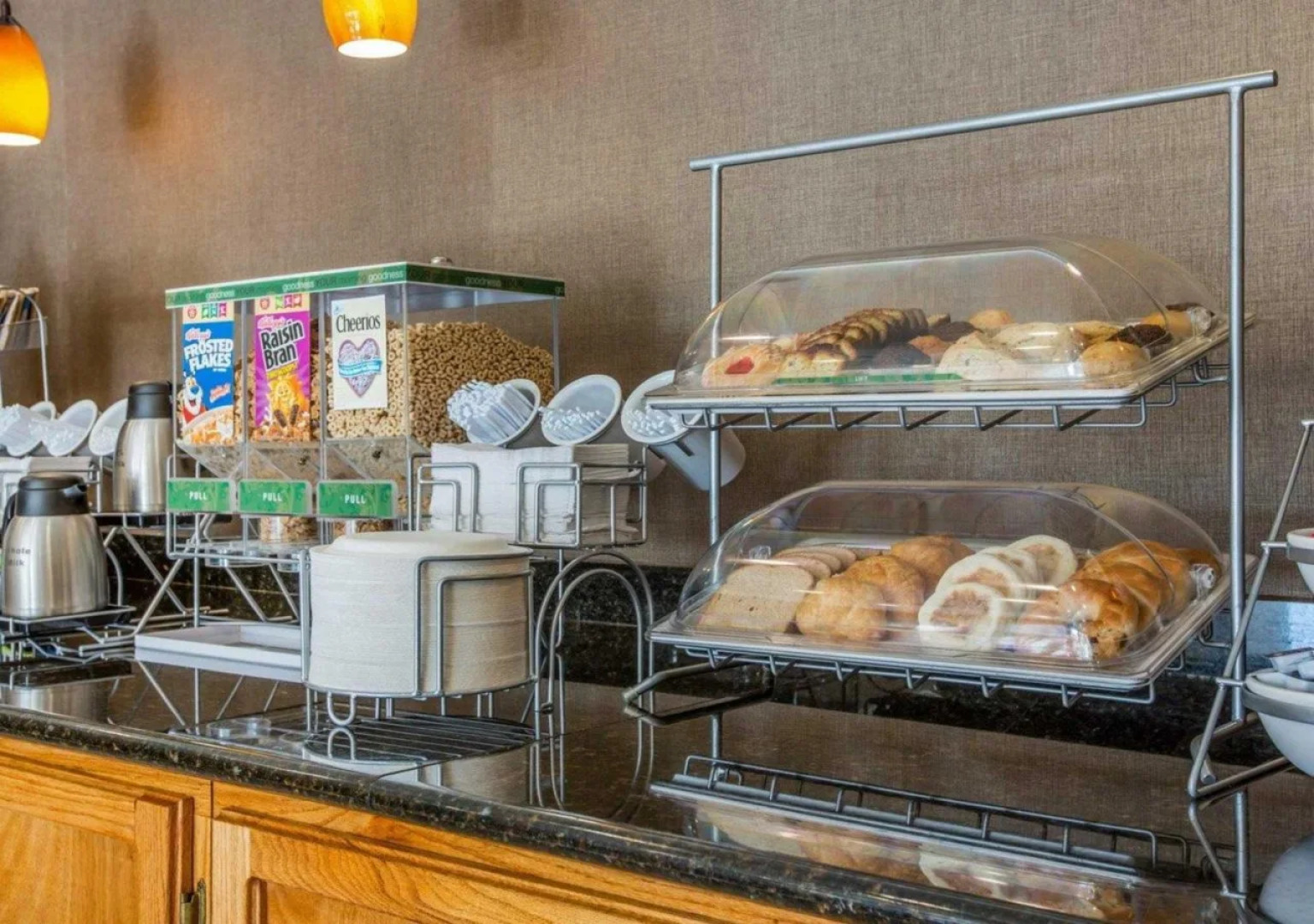 Comfort Suites Visalia Convention Center