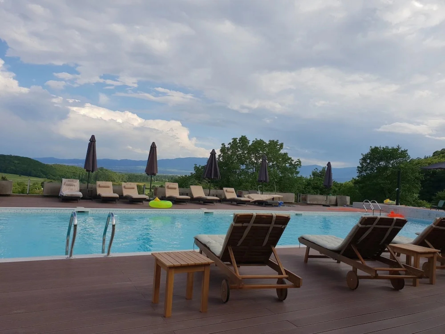 Отел Babaneuris Marani