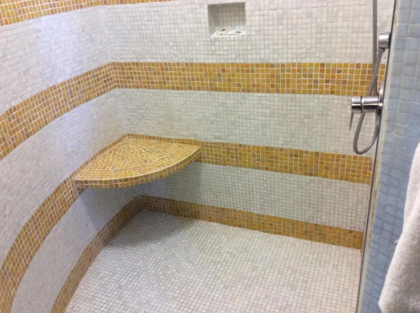 Autohotel La Escondida