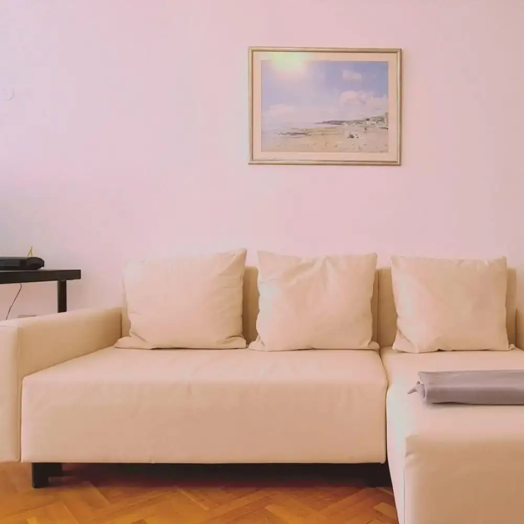 11 EGM - Virtuoso Apartment