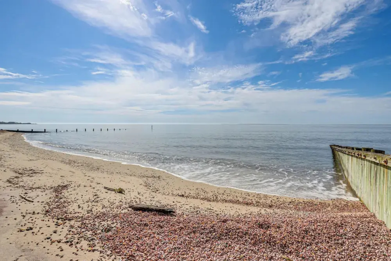 Walk to Hawk's Nest Beach: Coastal Old Lyme Apt