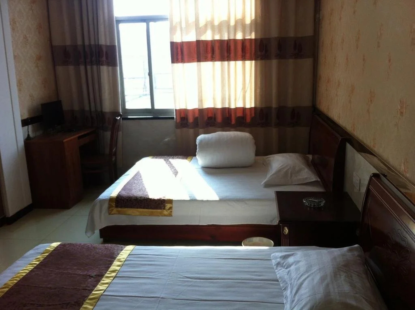 Shuntai Business Inn