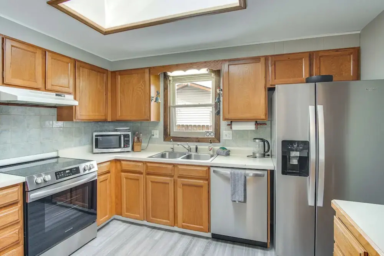 Private Yard, Walk to River: Buena Vista Retreat!