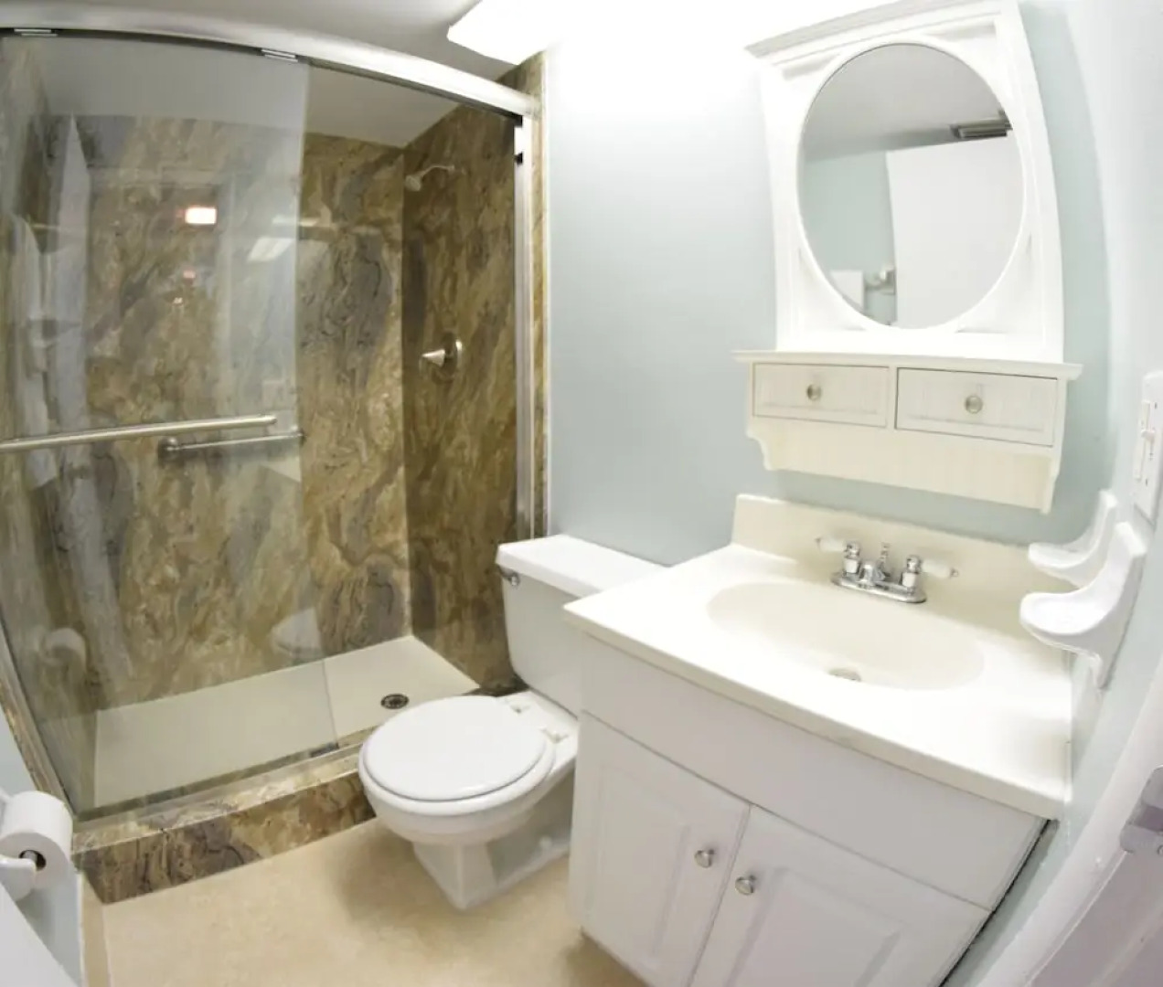 Paradise Beach Club by Happy Palm Stays