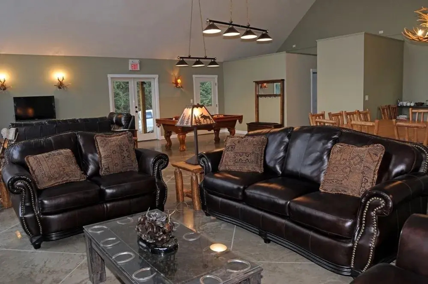 Tod Mountain Guest Cabins