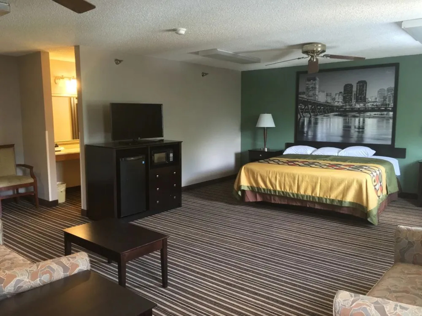 Super 8 Richmond Midlothian Turnpike