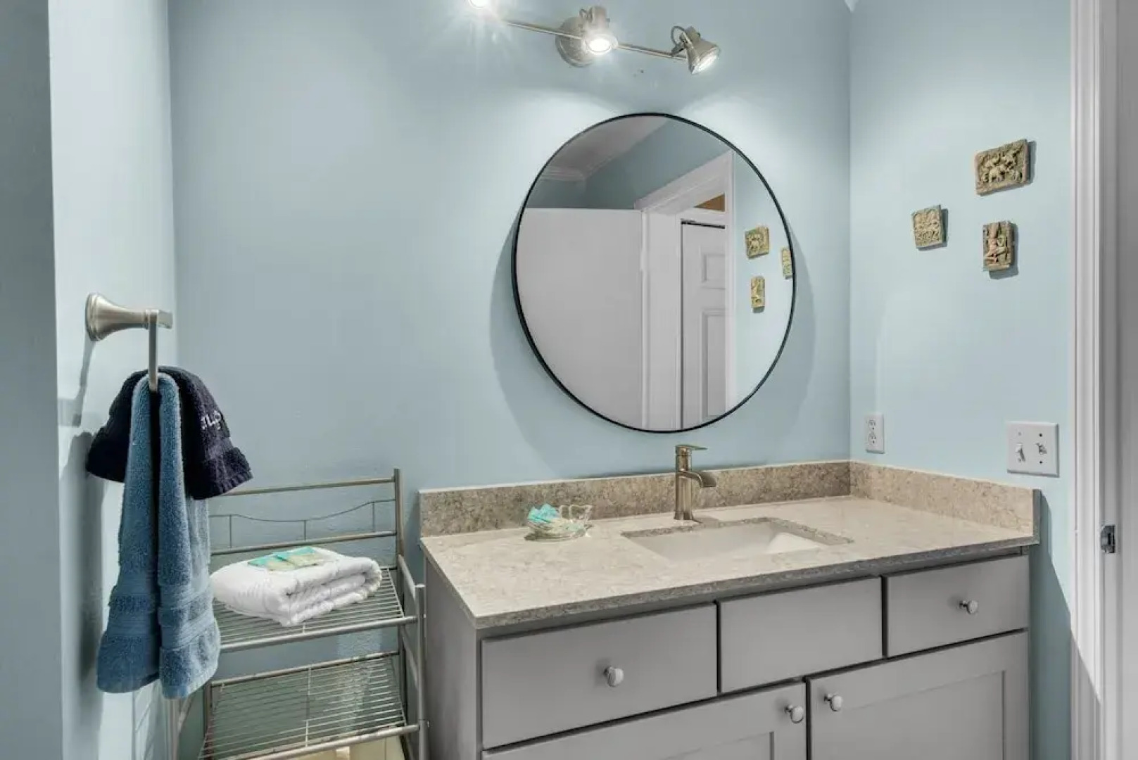 Pelican Point 2 Bedroom Townhouse by RedAwning