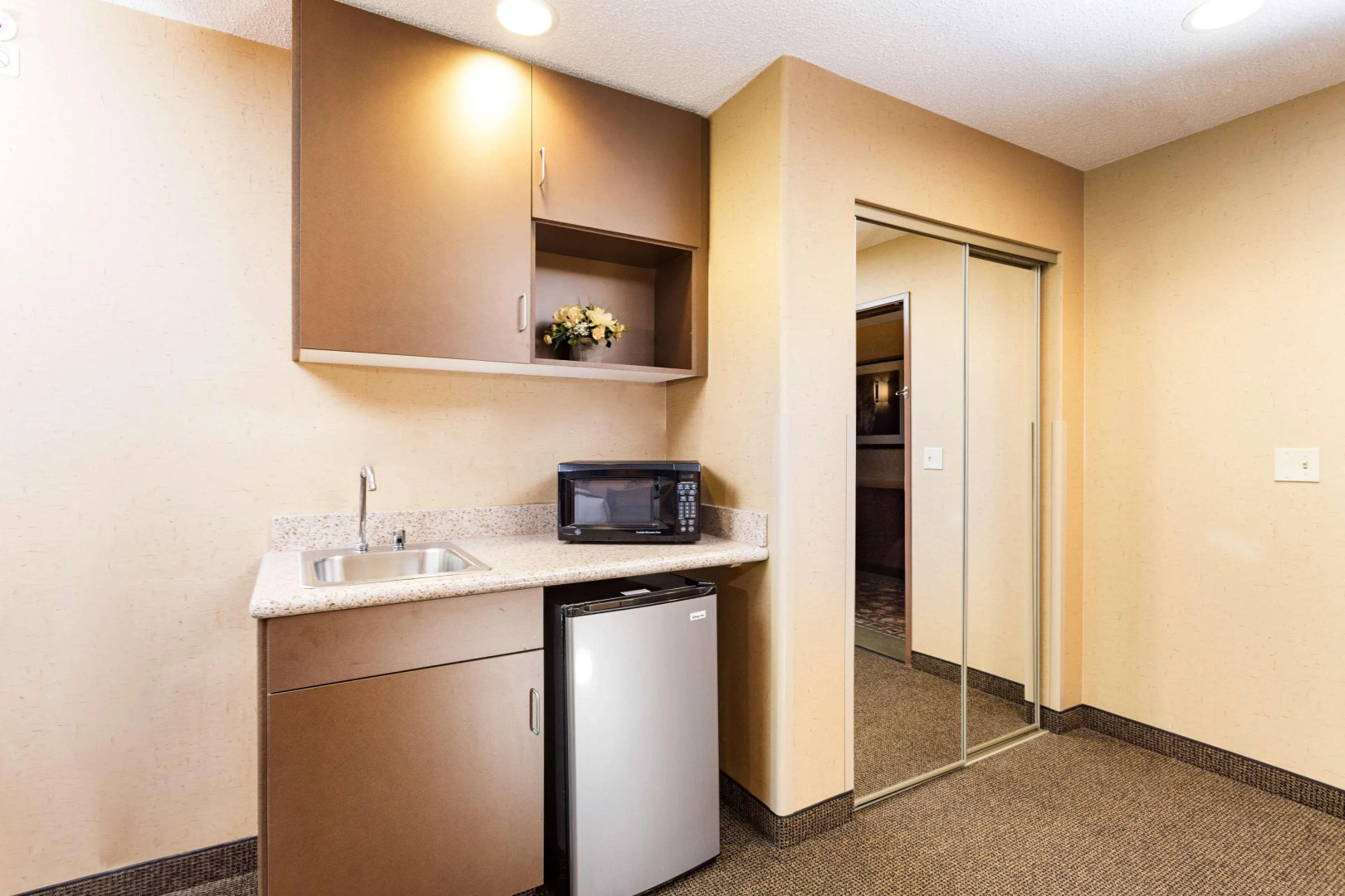 Best Western Plus Kelly Inn & Suites