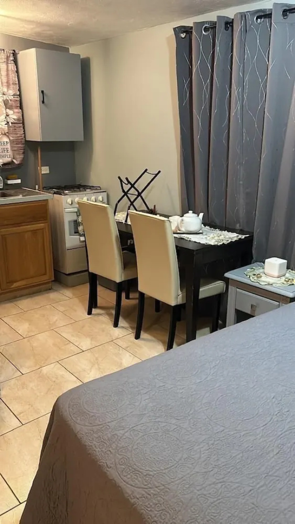 Denyse Home Cottage