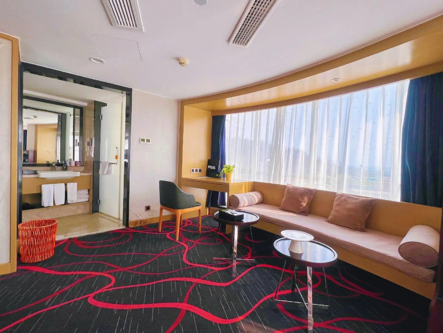 Qingdao Sophia International Hotel