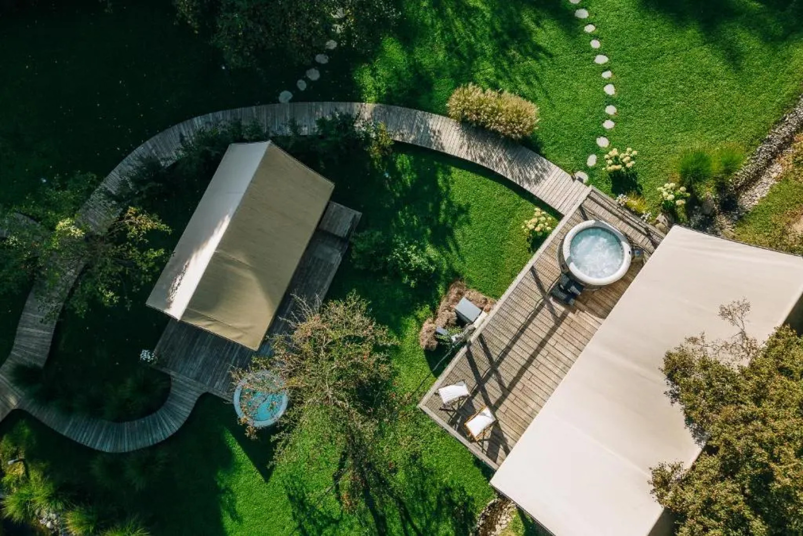 Chateau Ramšak, vineyard glamping resort