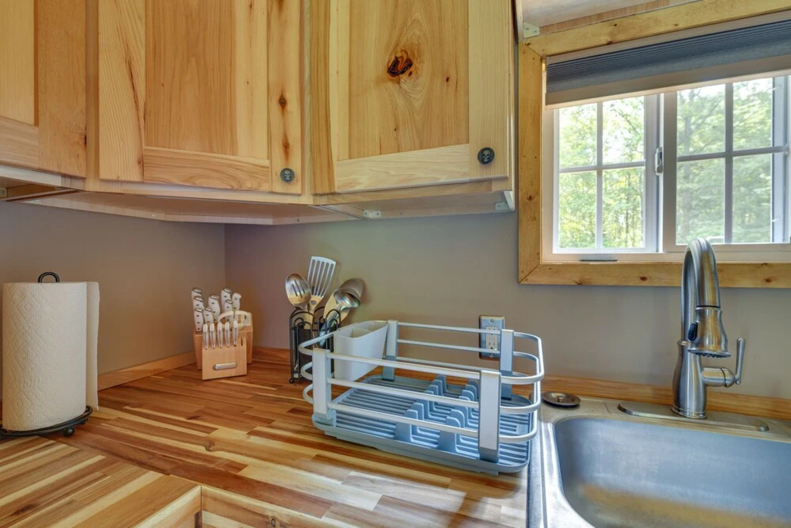 Cozy Ellicottville Cabin w/ Water Views - Near Ski