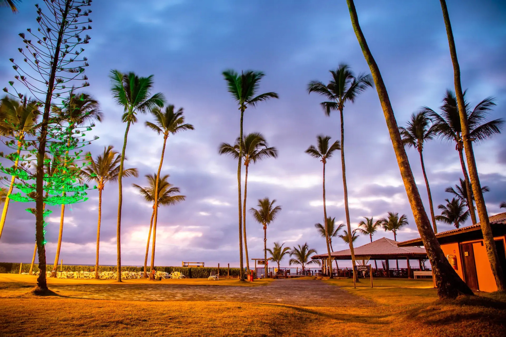 Jardim Atlântico Beach Resort