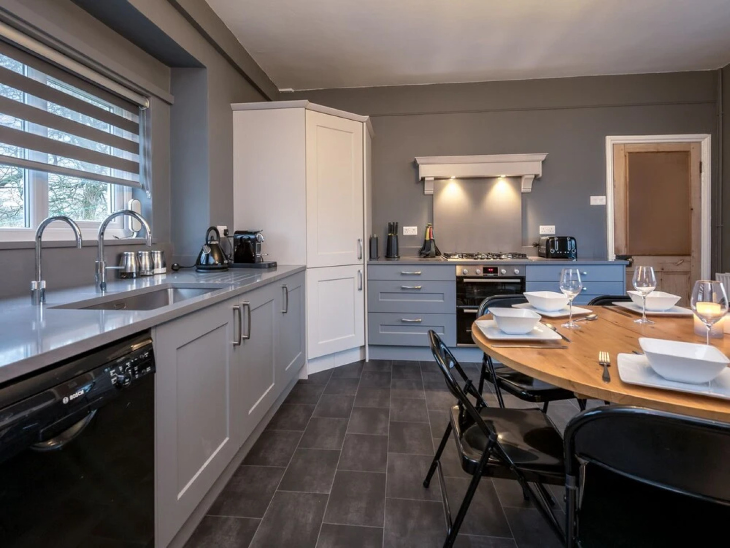 Beautiful Mansion in Botwnnog With a Private Garden