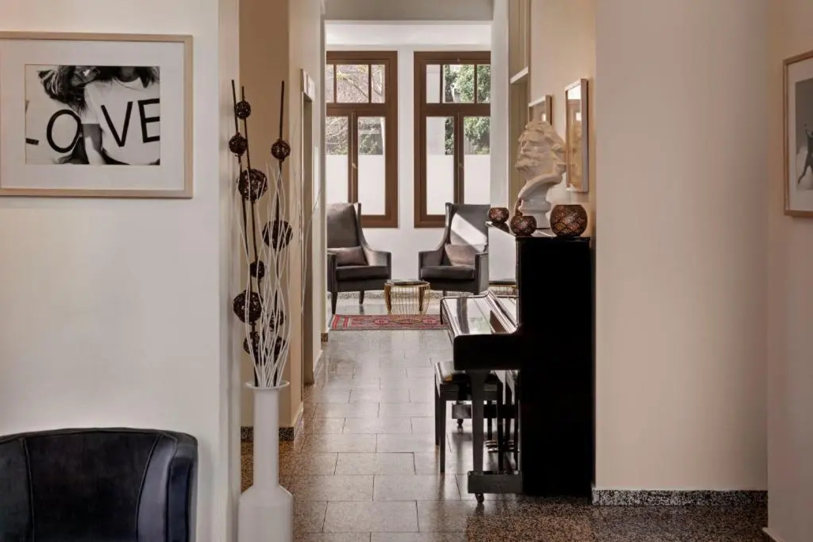 Townhouse Residence a member of Brown Hotels