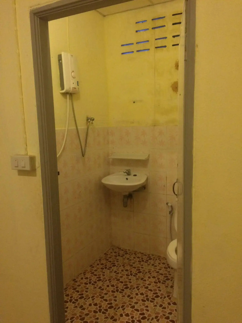 Supreeya Guesthouse - Hostel