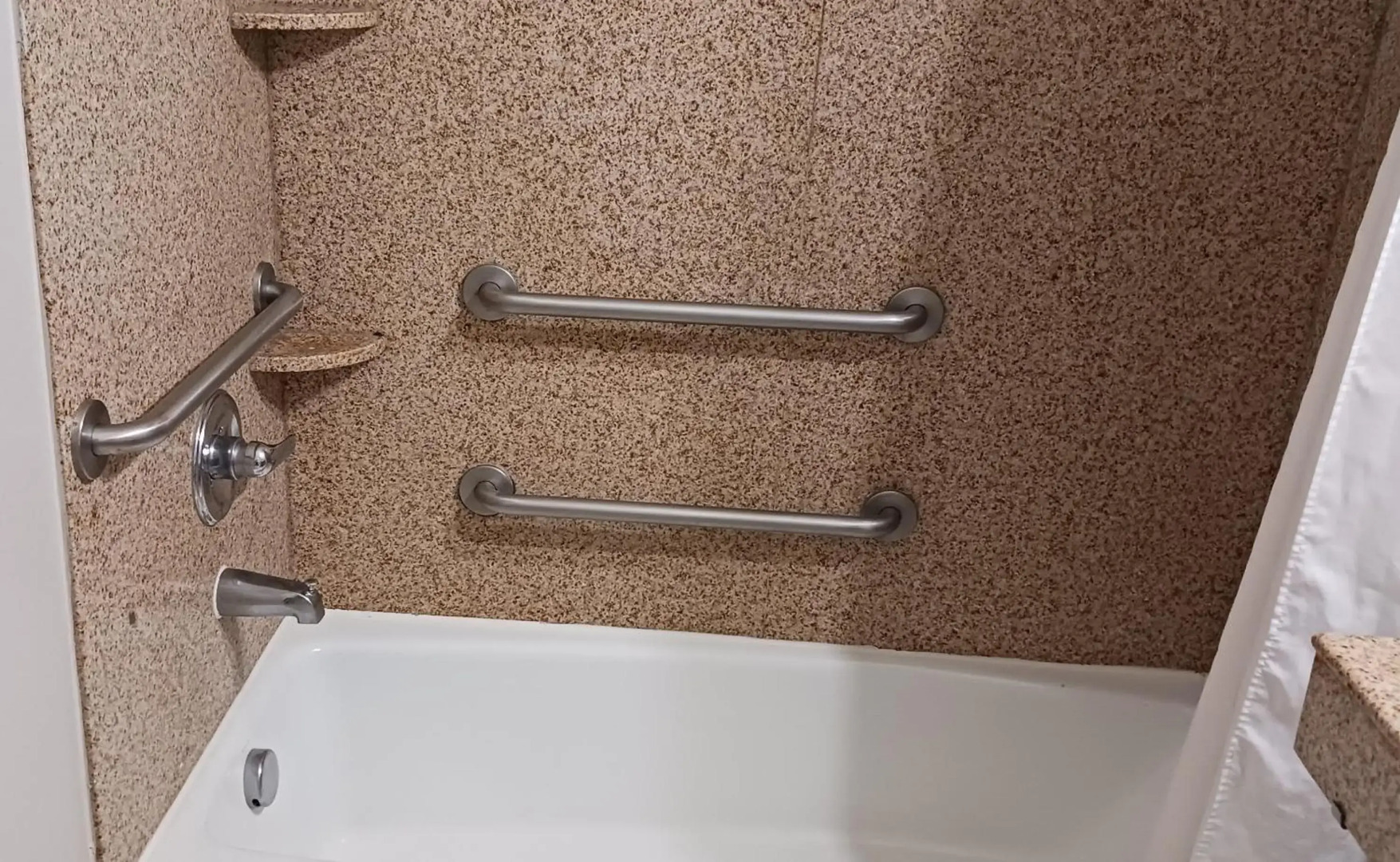 Red Roof Inn & Suites Longview