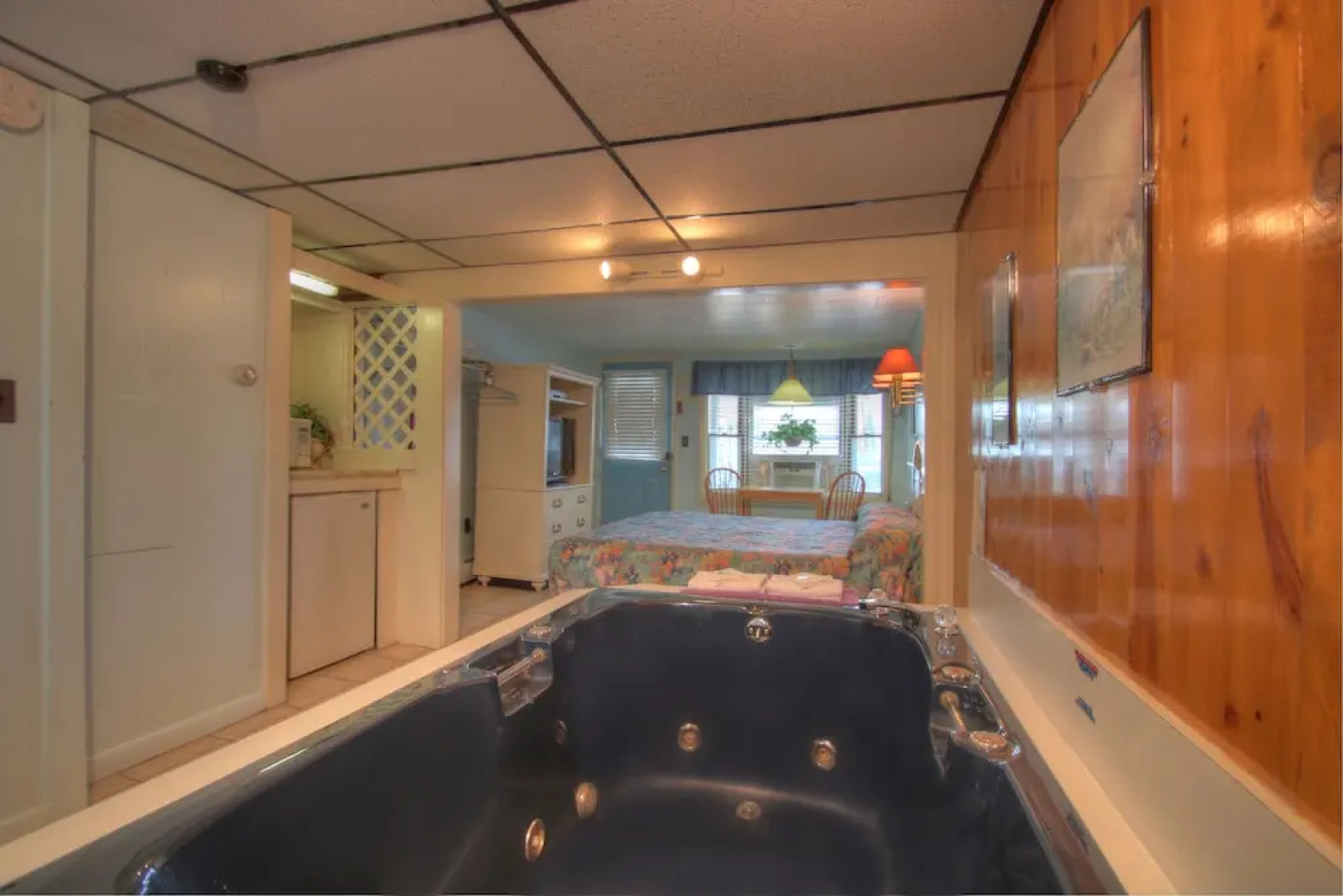 Biarritz Motel & Suites