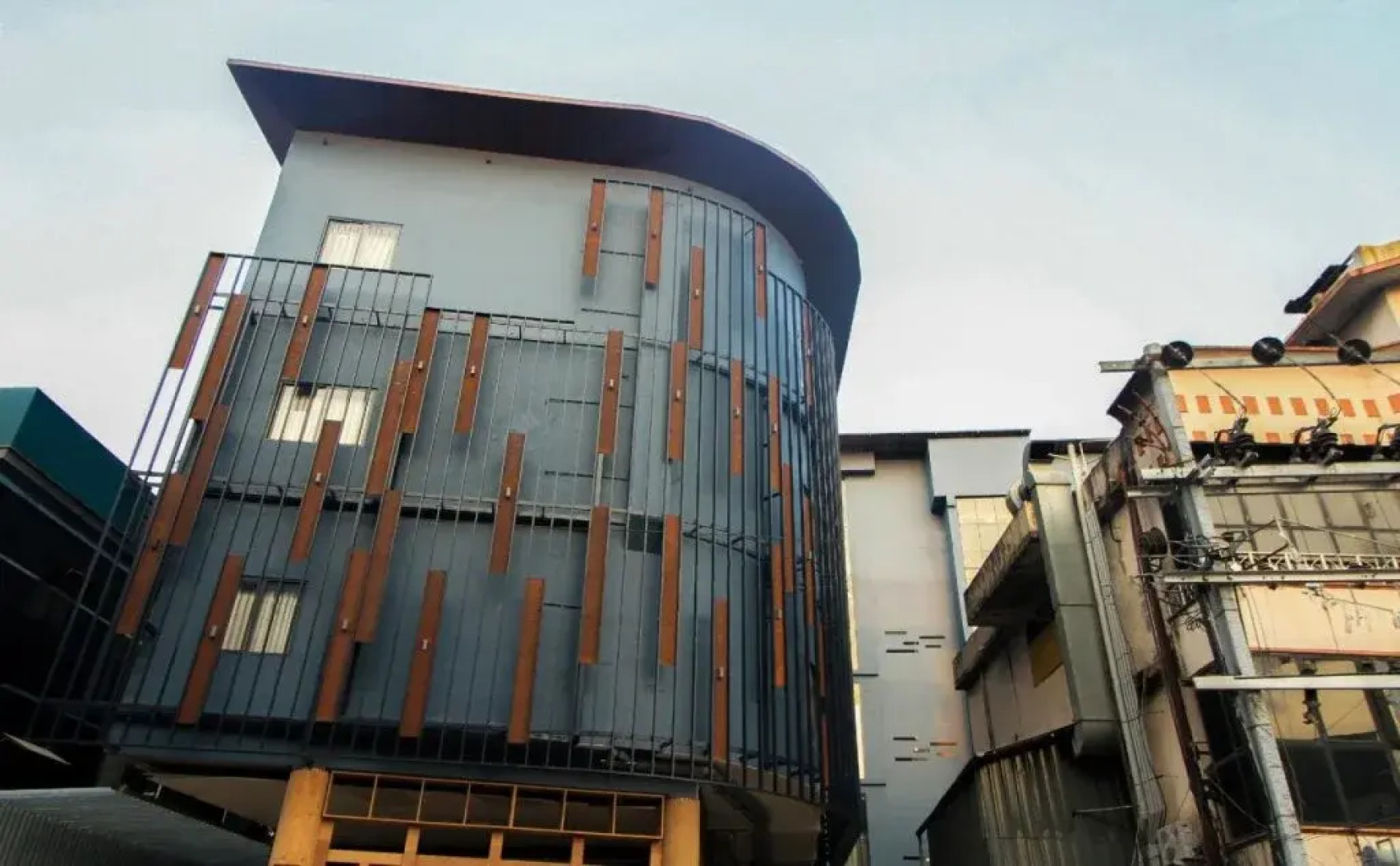 Varcity Bay By OYO Rooms