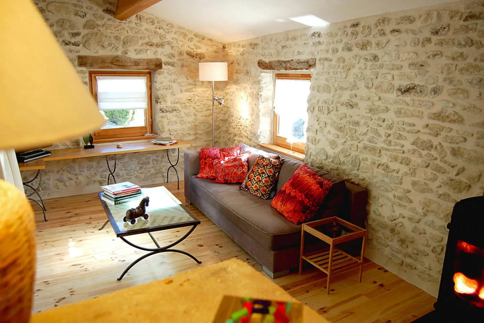 Lovely Stone House Withe Private Terrace, Le Pègue