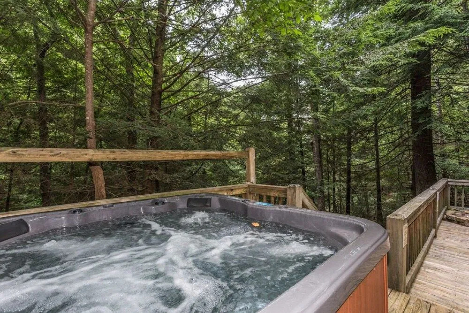 Twin Falls- Stunning Landscape With 10ft Waterfall