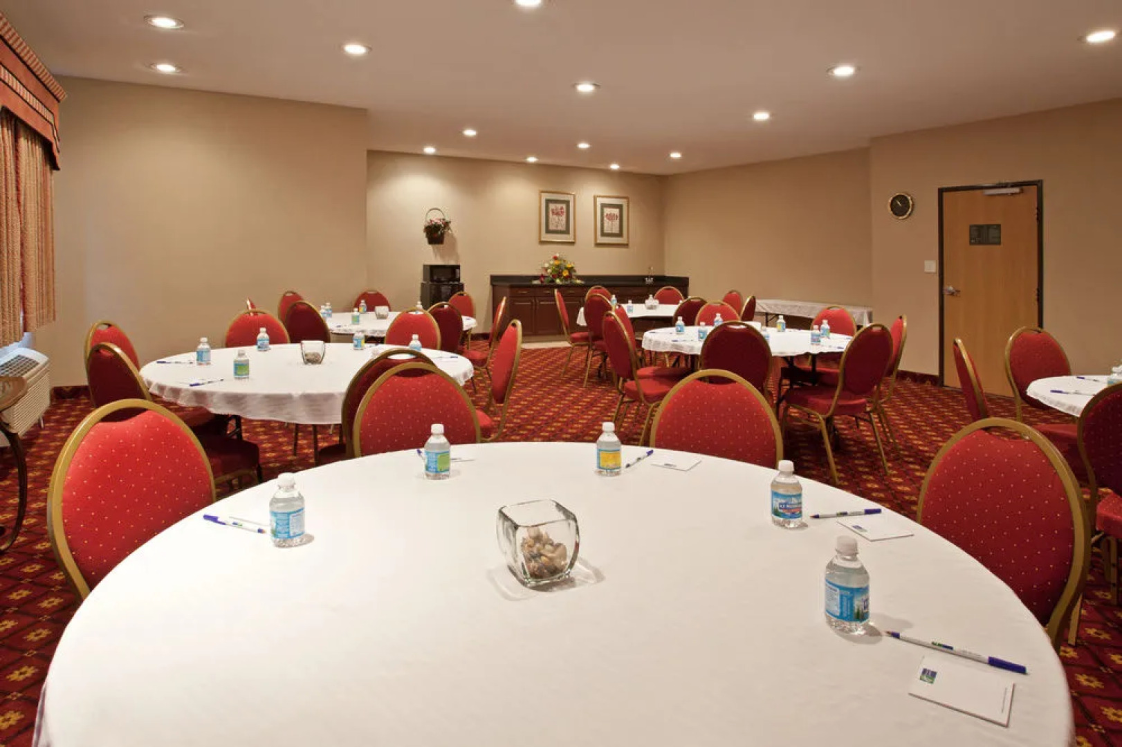 Holiday Inn Express Kendallville