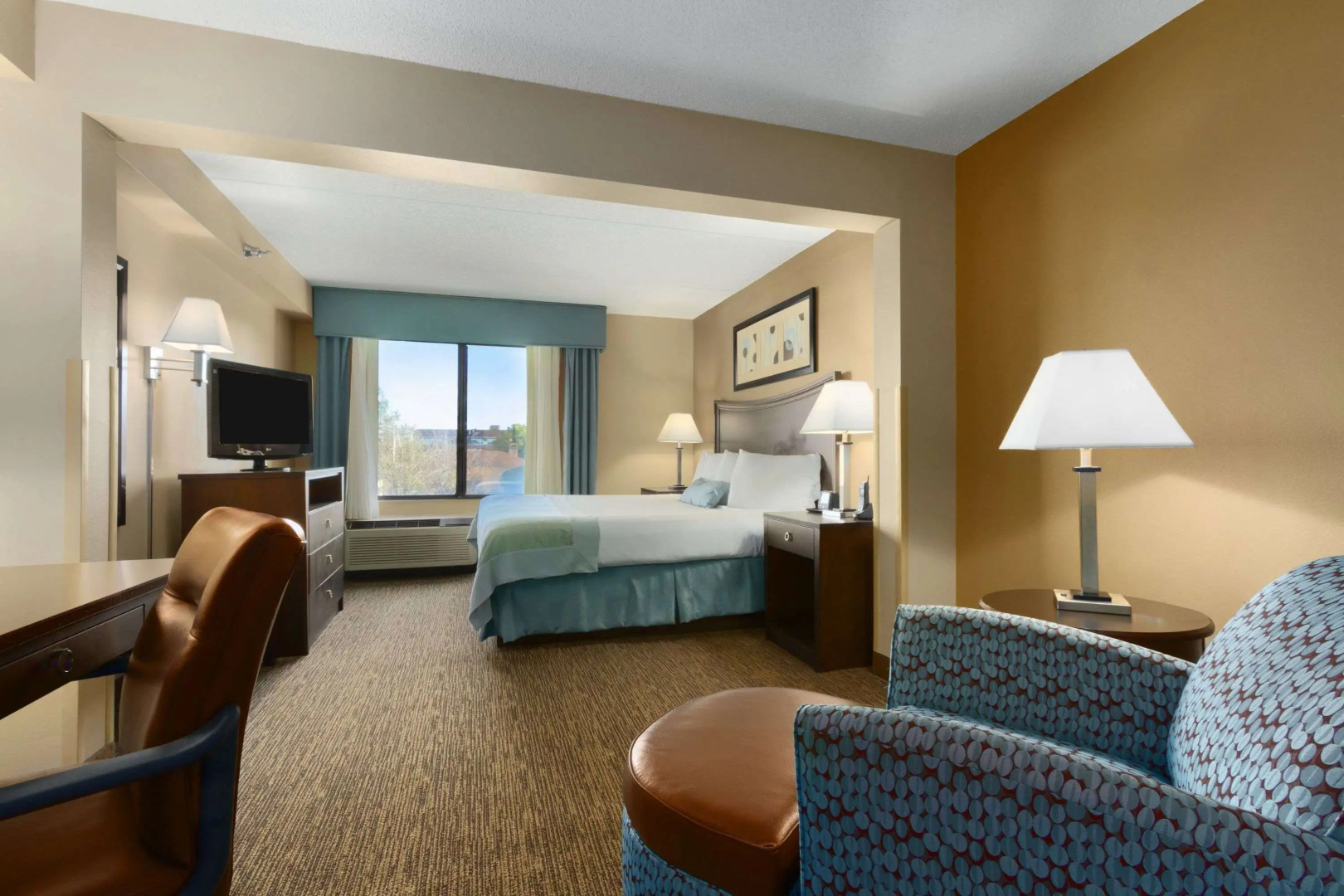 Holiday Inn Express Fayetteville – Fort Bragg by IHG