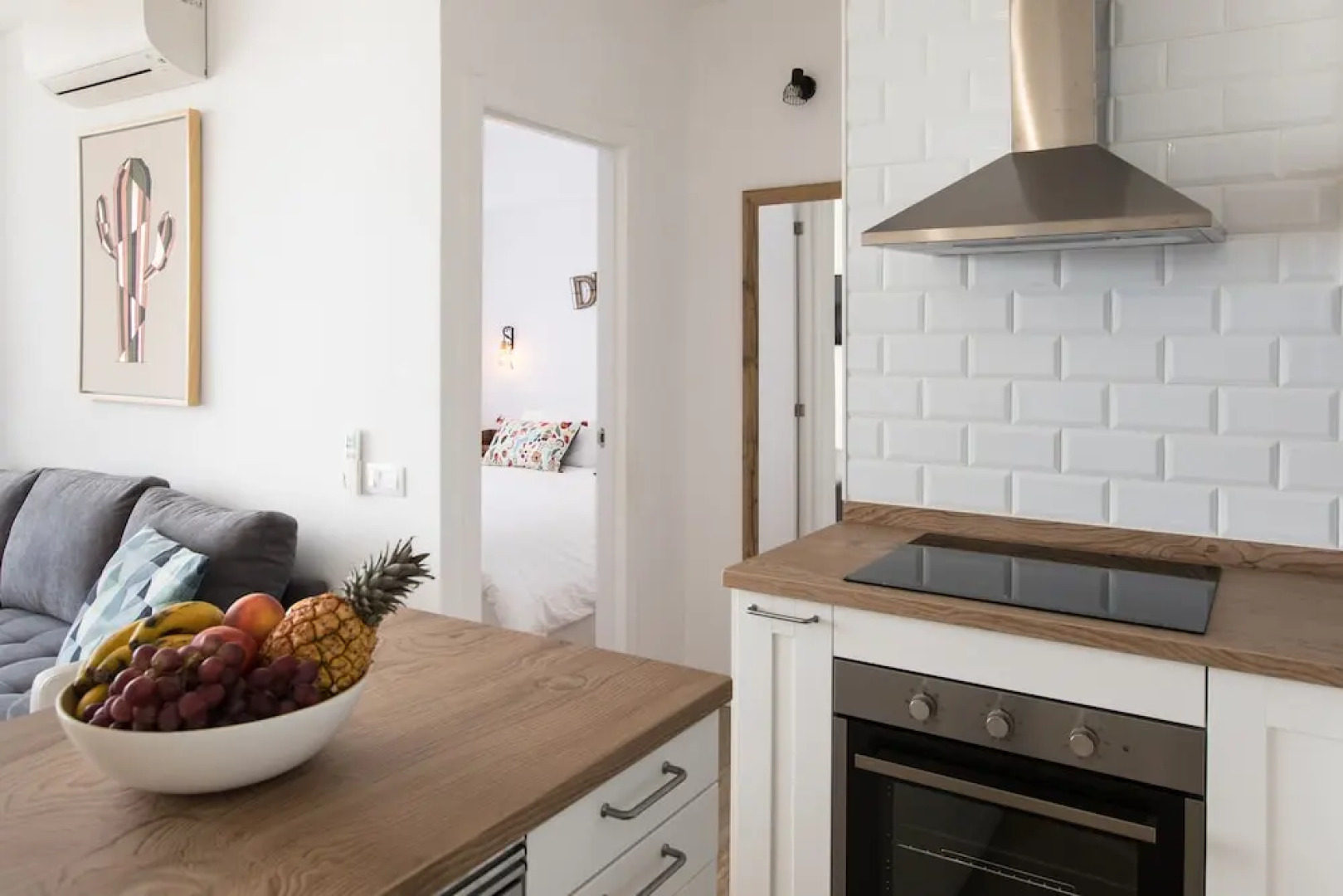 Endless Summer Apartment, Fresh Style and Sea Views