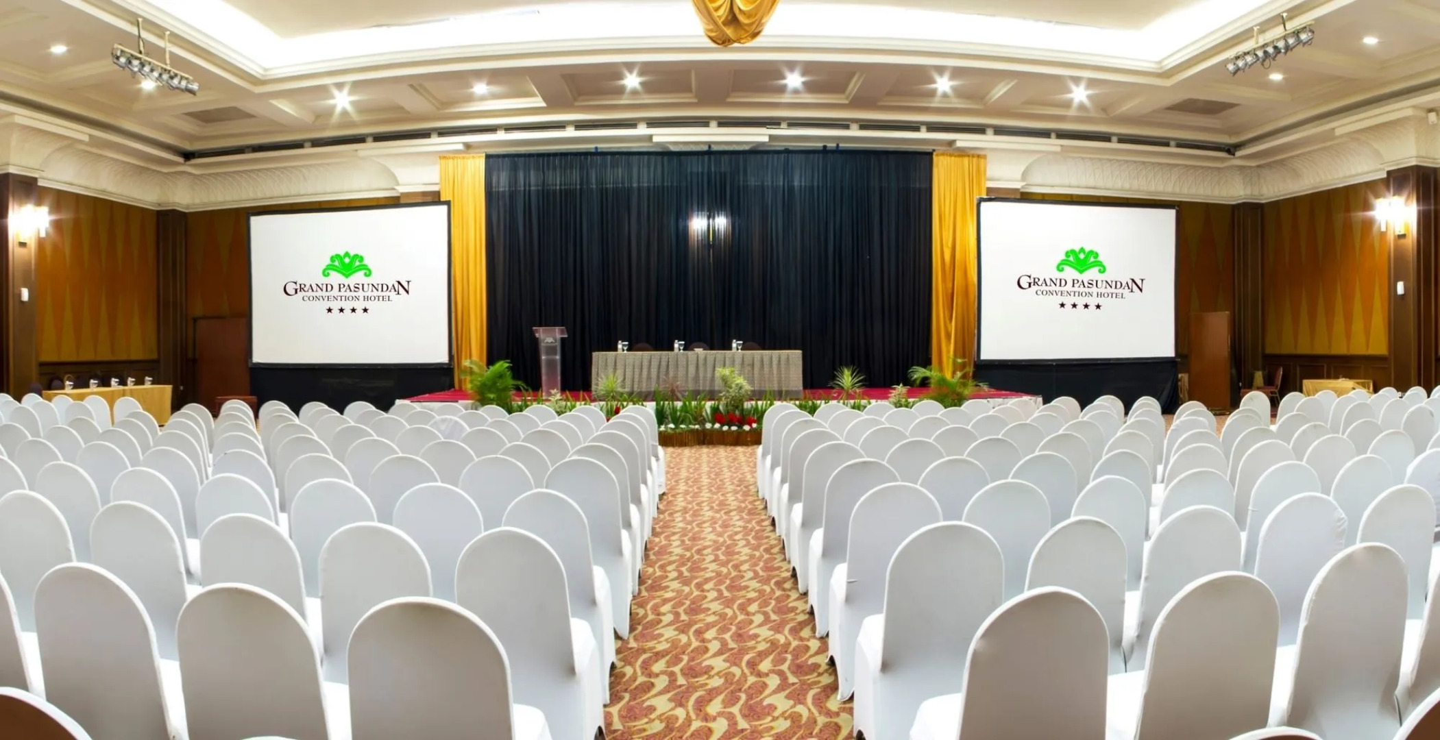 Grand Pasundan Convention Hotel