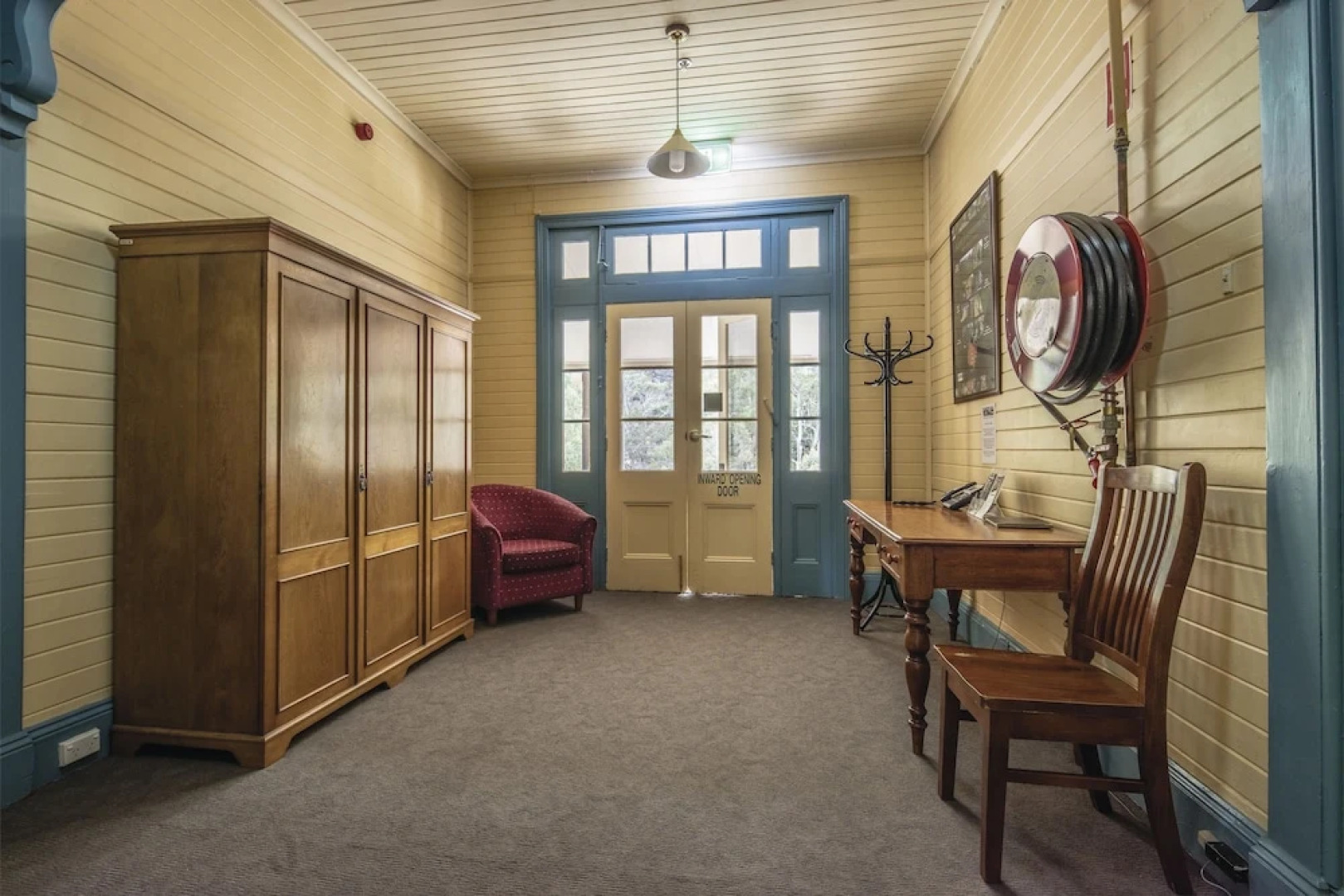 Yarrangobilly Caves House