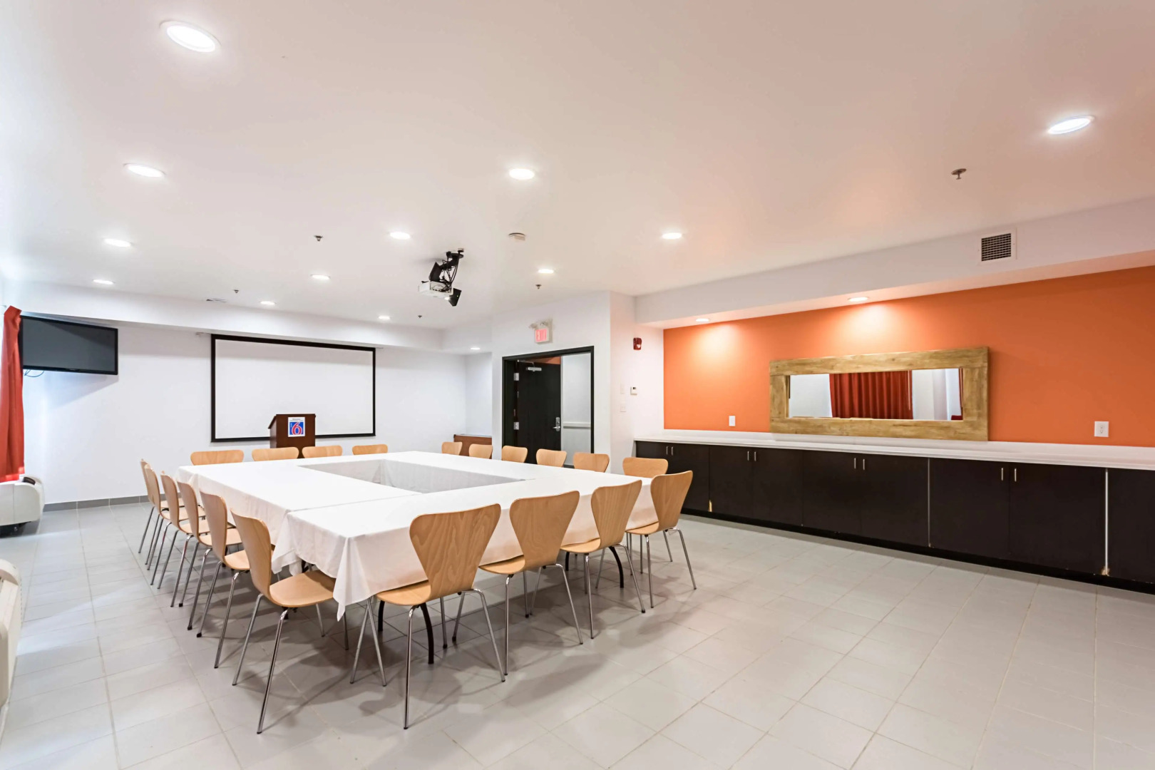 Motel 6 Moosomin, SK