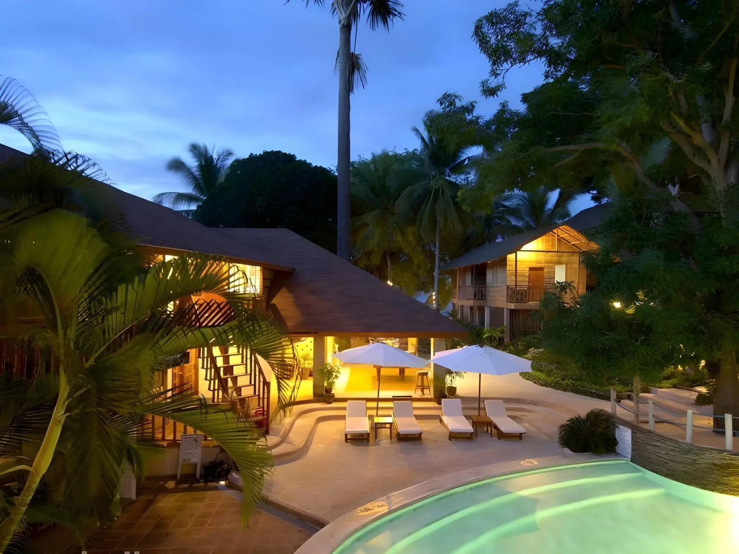 El Galleon Beach Resort Asia Divers