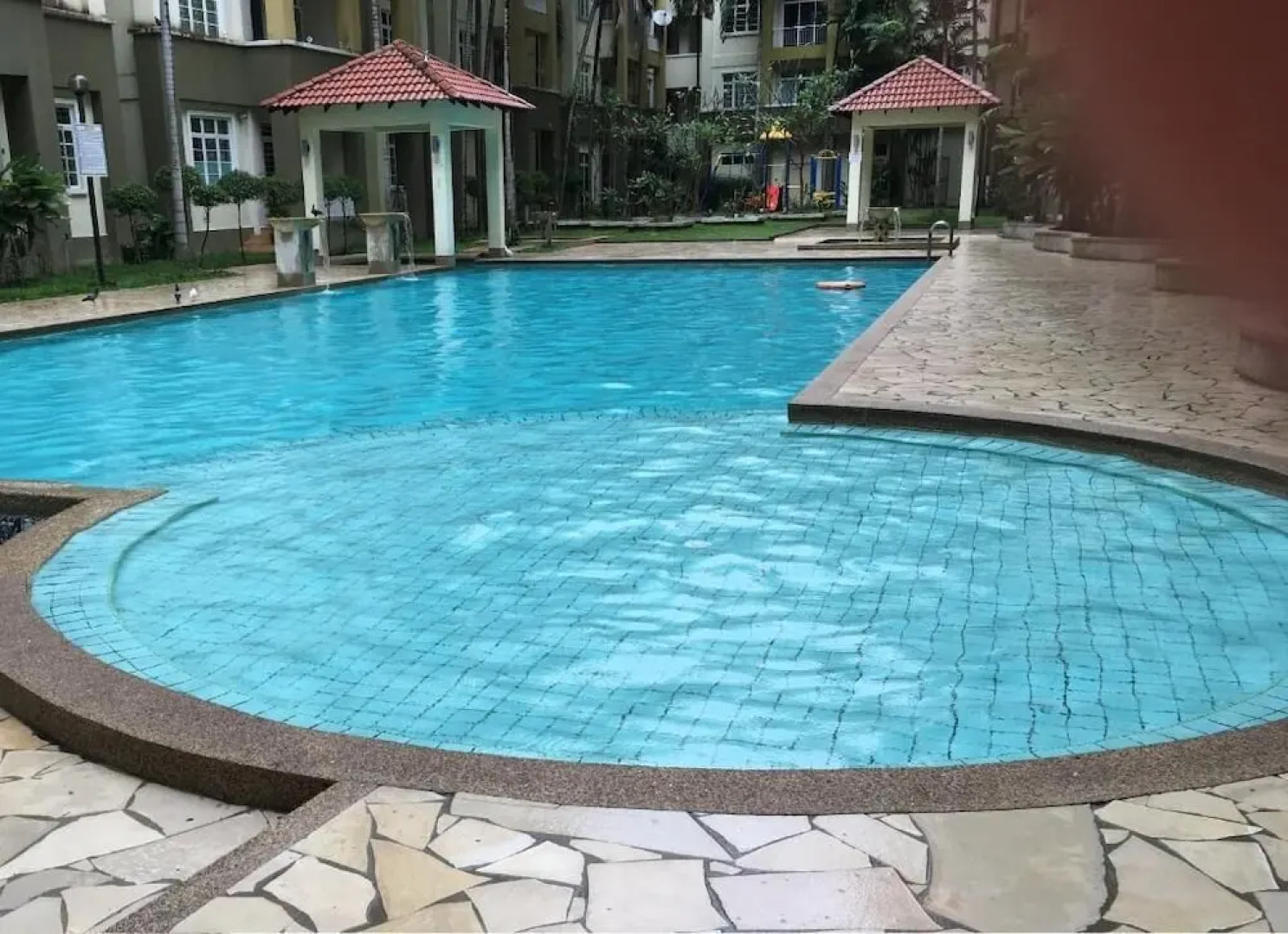 Stay 707 with pool view