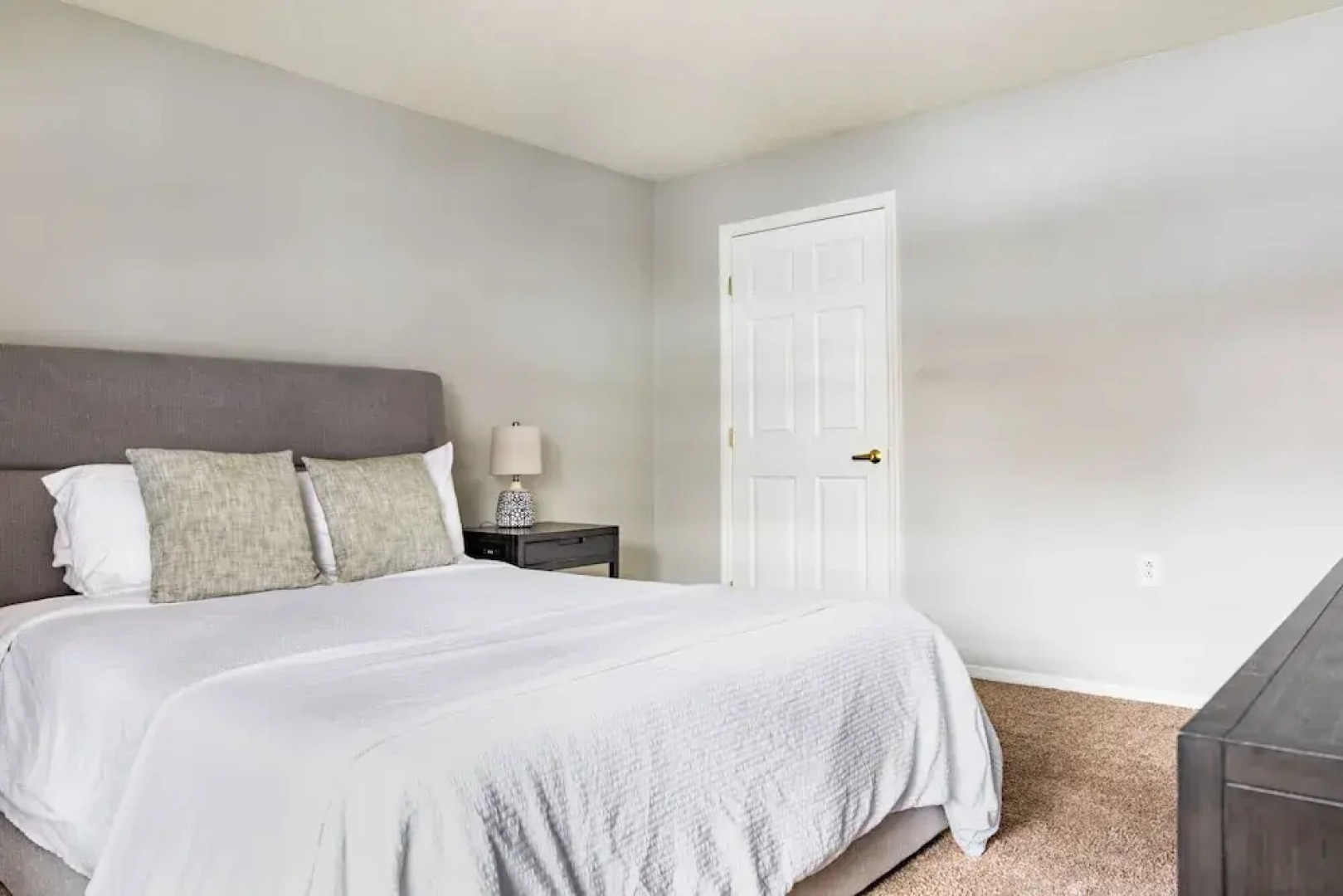 Landing Apartments Dayton