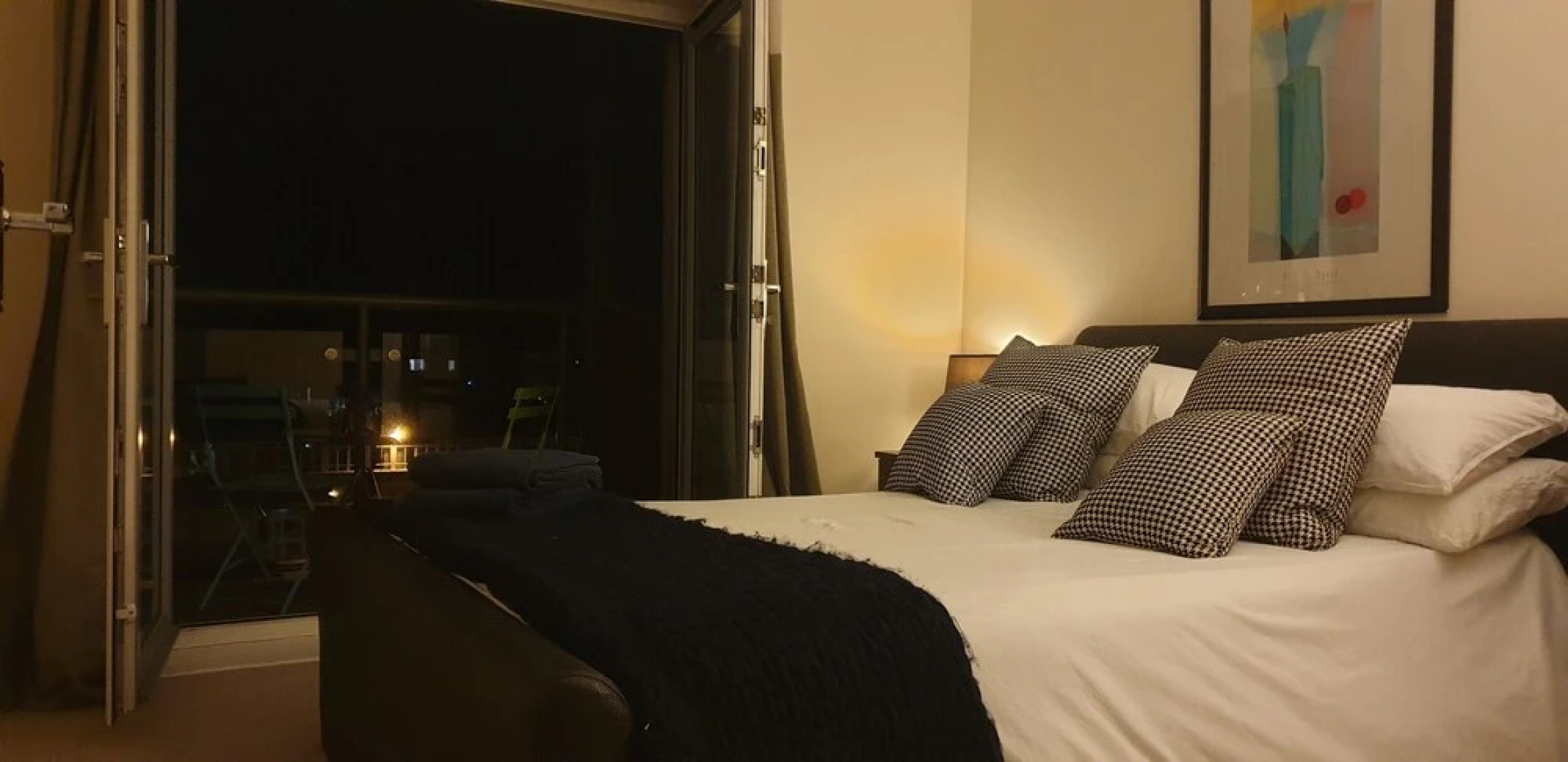 Modern Penthouse Marina Apartment