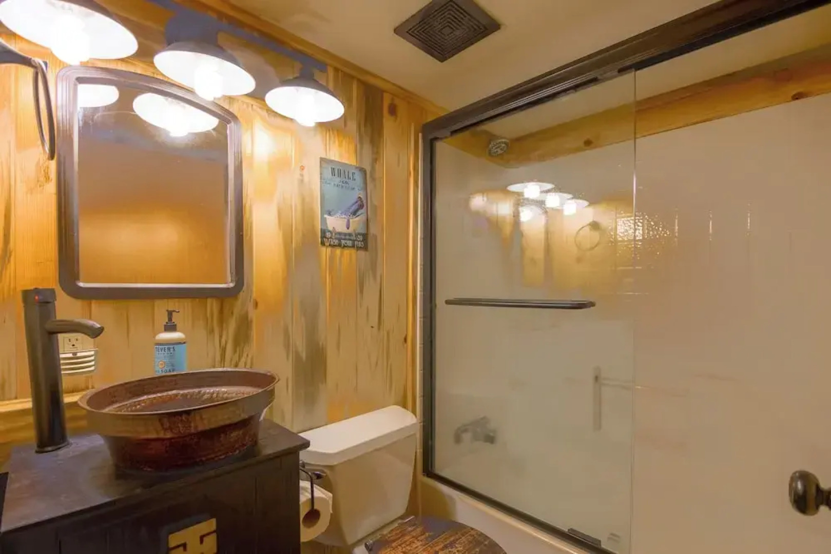 Near Lake Almanor & Golf: Cozy Cabin!