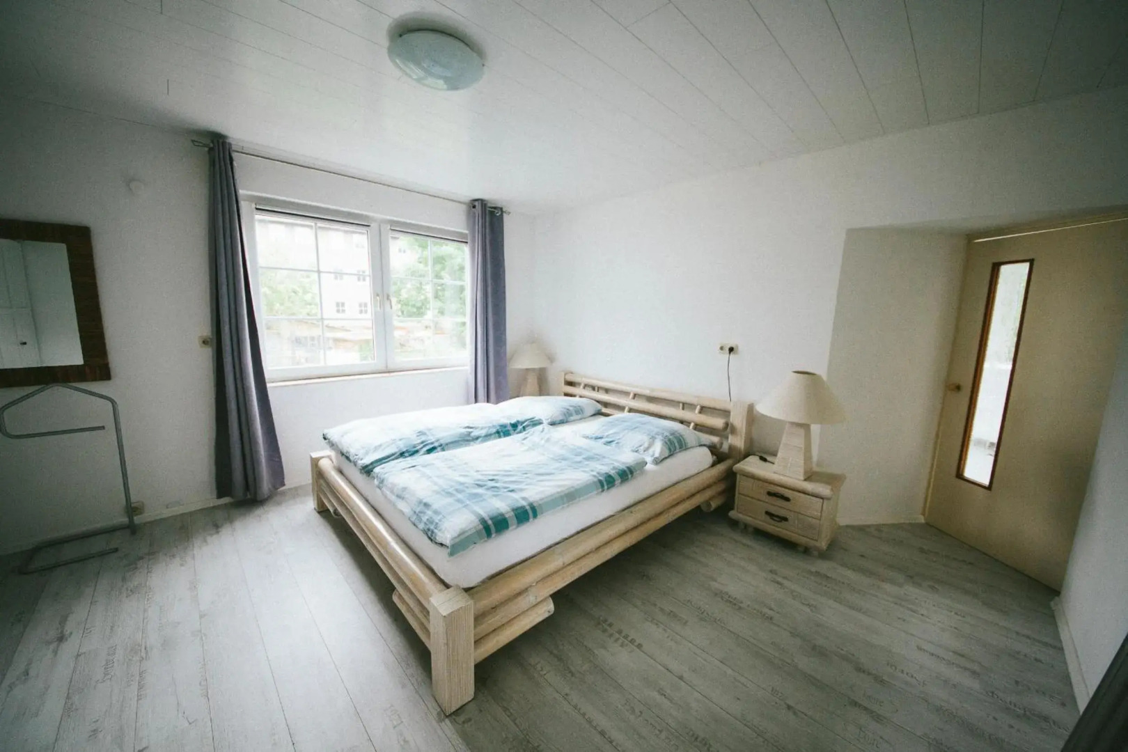 Whirlpool, Fußbodenheizung, Nintendo NES, Netflix, Wintergarten & Workspace