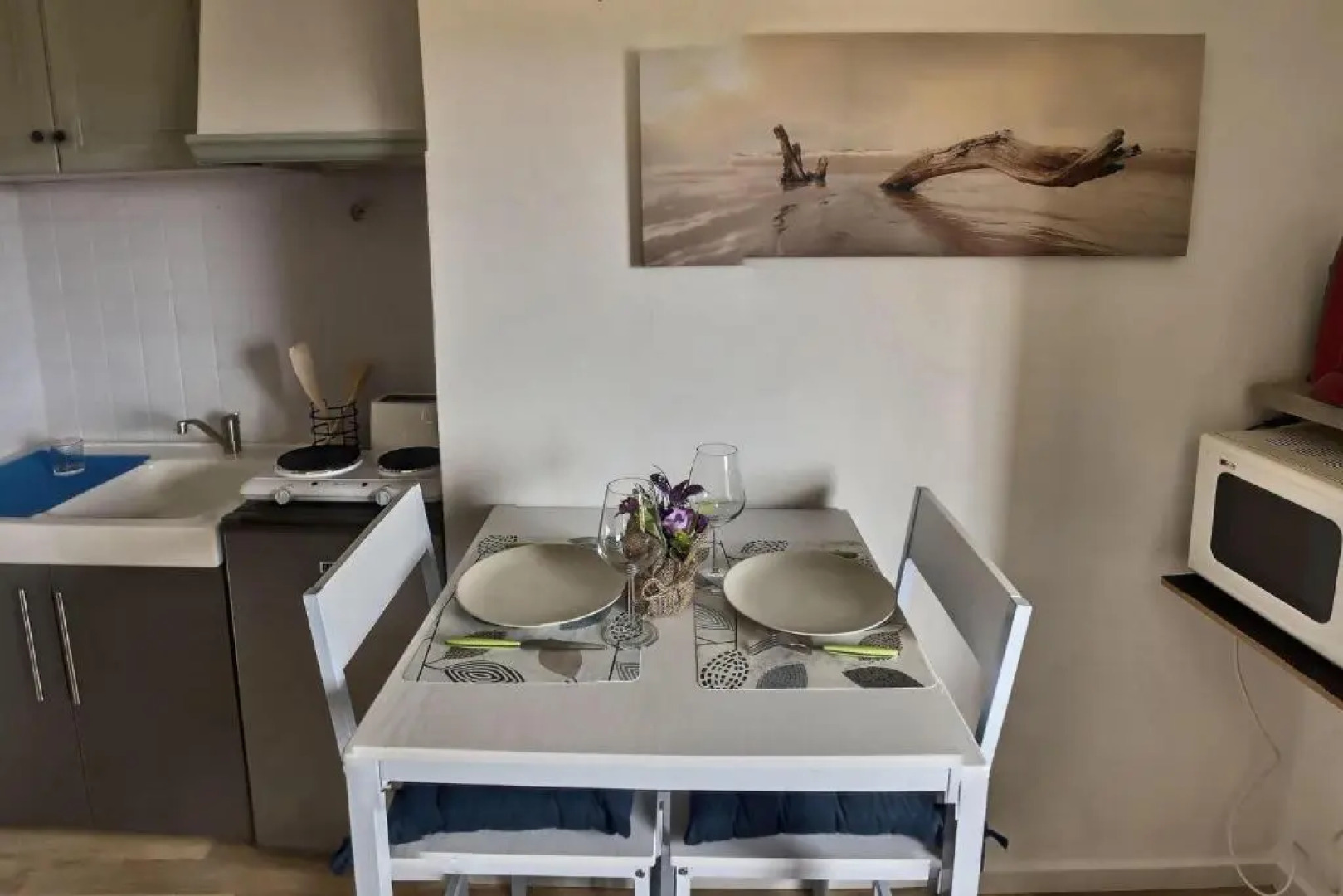 Studio vue sur le clocher, au calme Moustiers #3