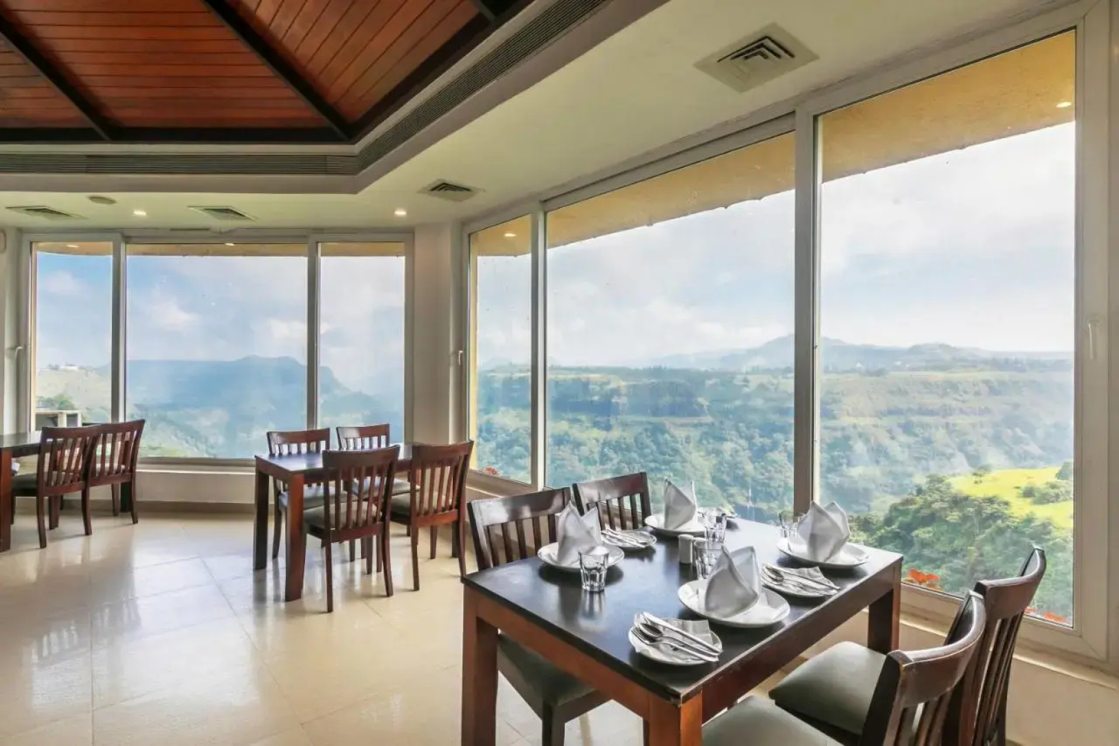 Athiva Resort & Spa, Khandala
