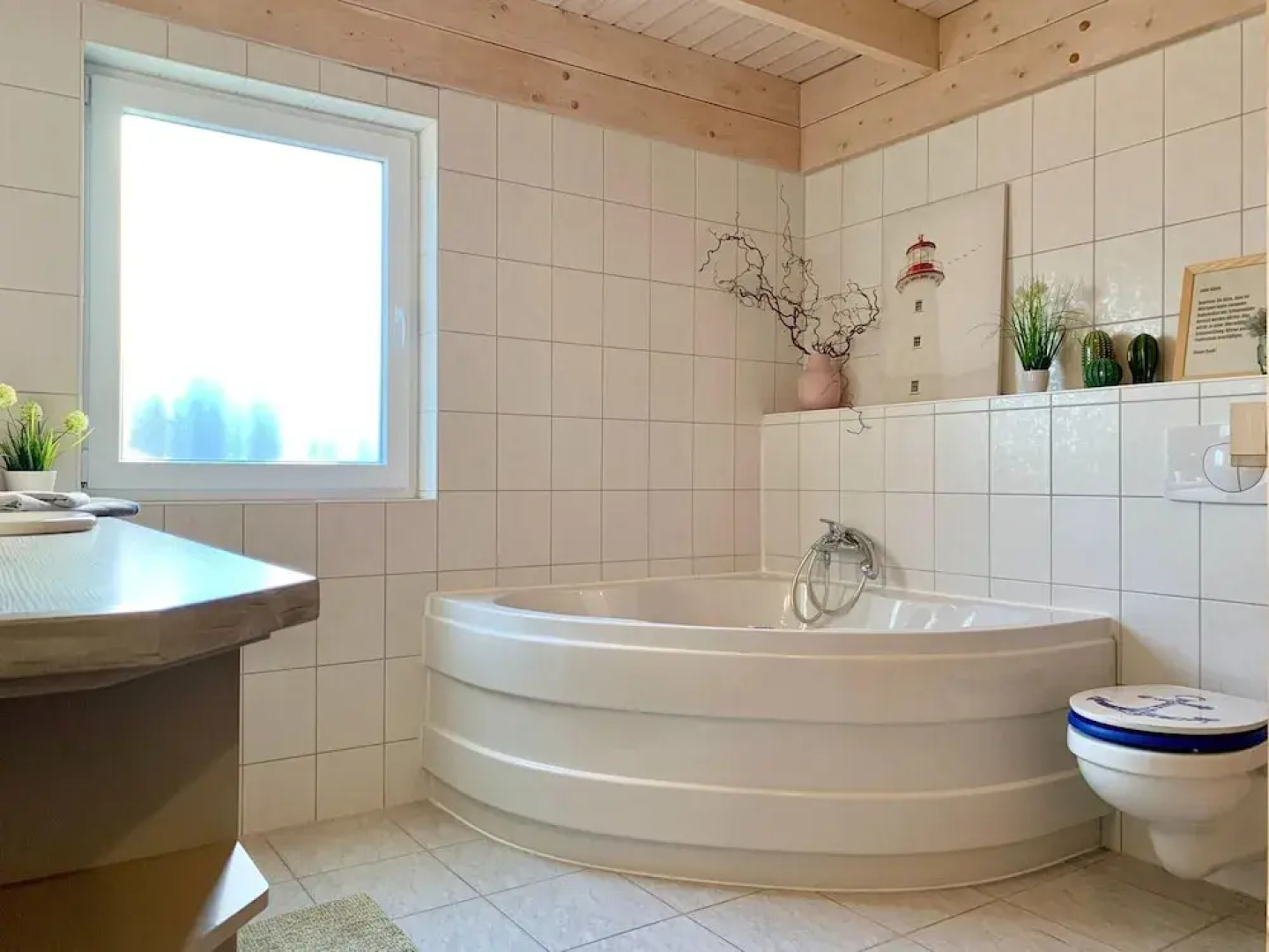 Lovely Holiday Home in Dummer Near Lake