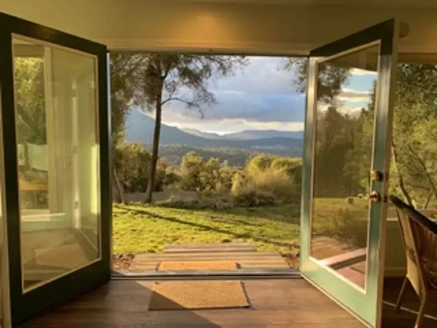 Hillside Cottage Retreat