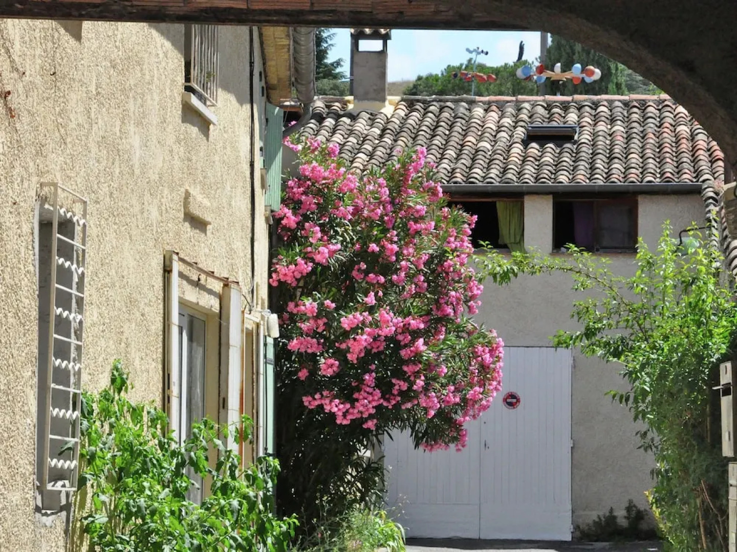 Vibrant Villa in Malaucène With Private Garden