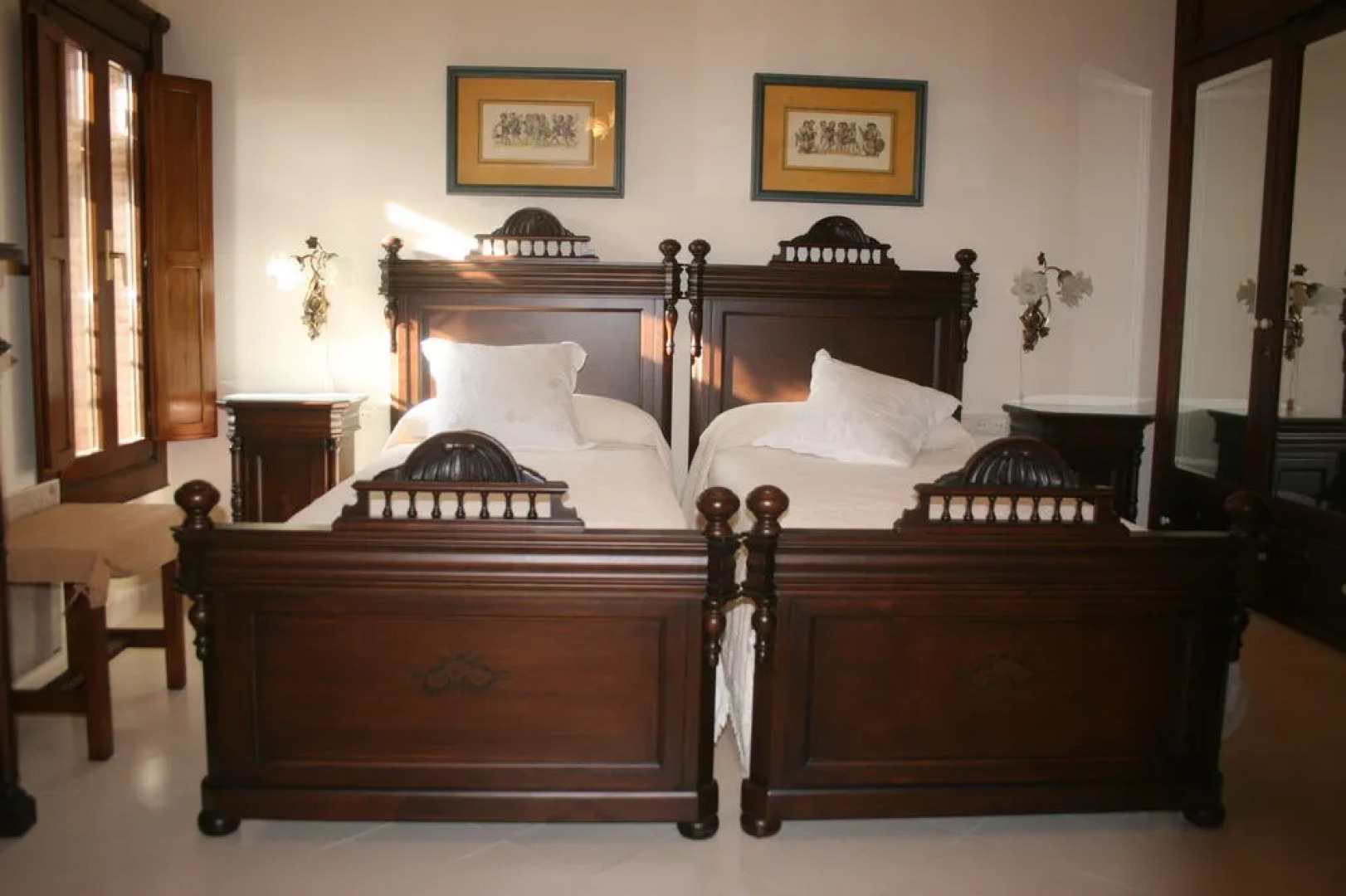 Valencia Country House