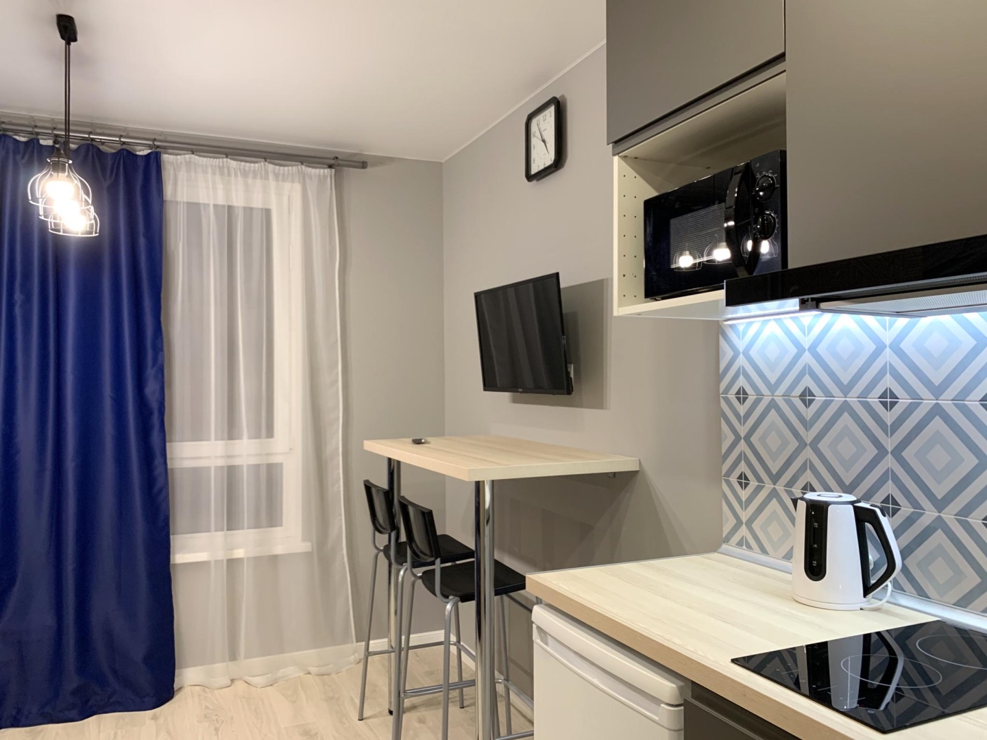 Apartments Private (Апартментс Прайвит) на улице Цимлянская