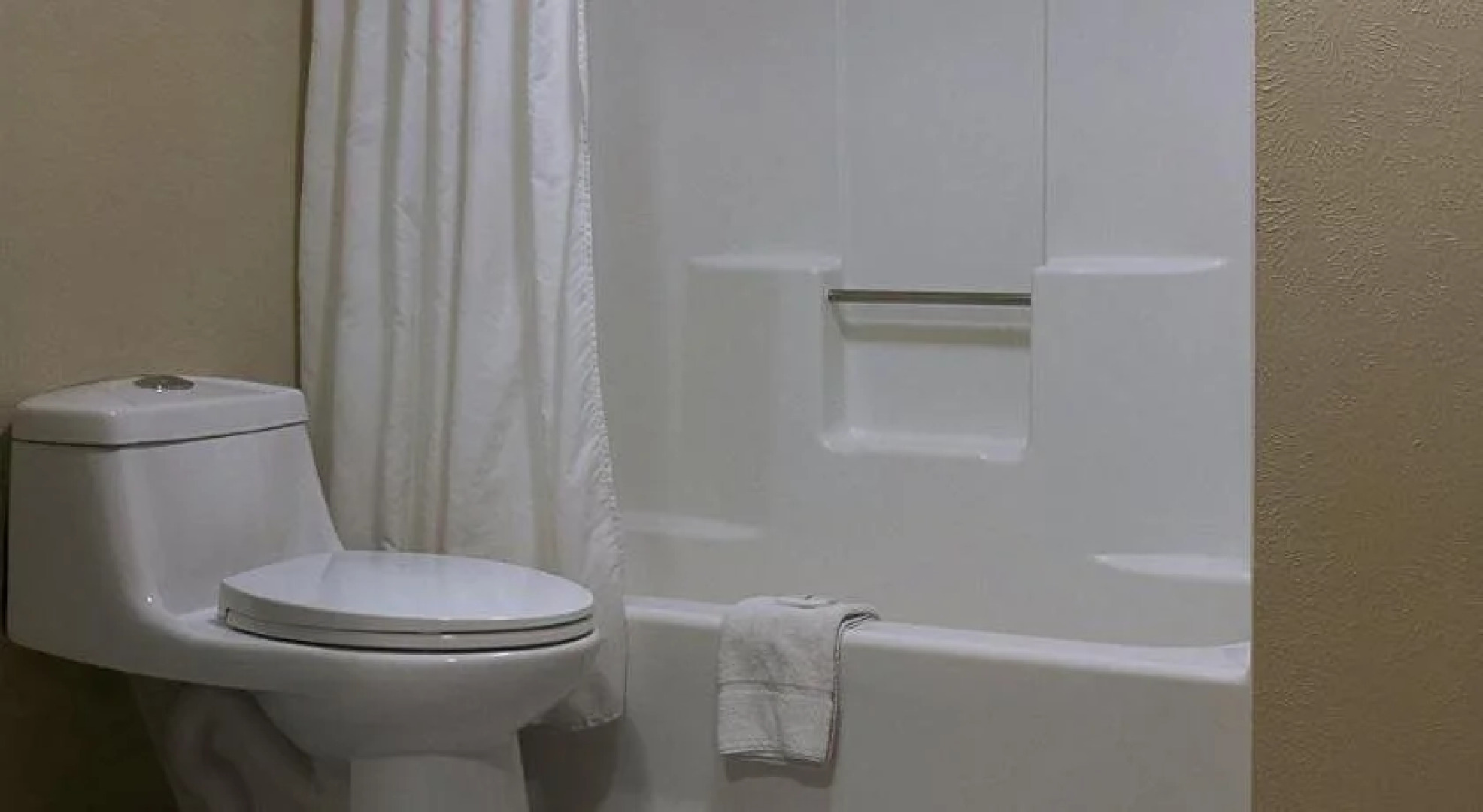 Boulder Twin Lakes Inn