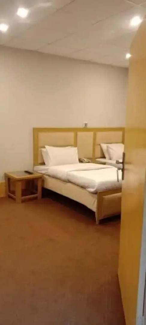 Three star hotel Peshawar