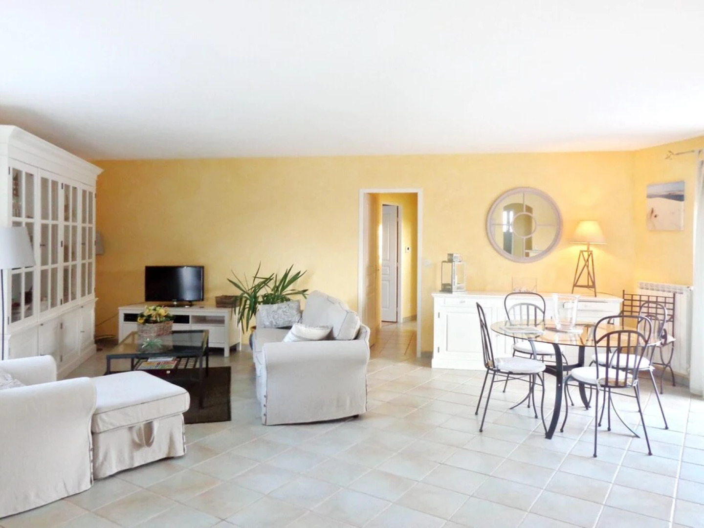 Villa With 5 Bedrooms in Saint-germain-d'esteuil, With Private Pool, Enclosed Garden and Wifi - 20 km From the Beach