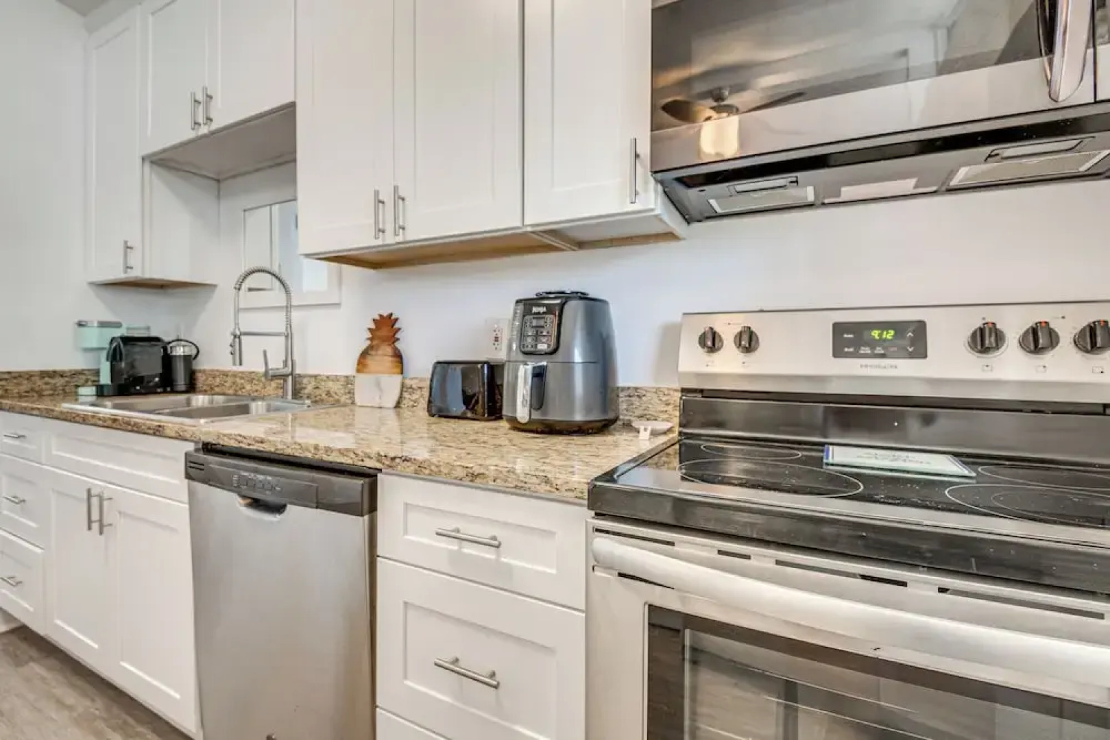 12 Mi to Beach: Home w/ Outdoor Dining in Cocoa!