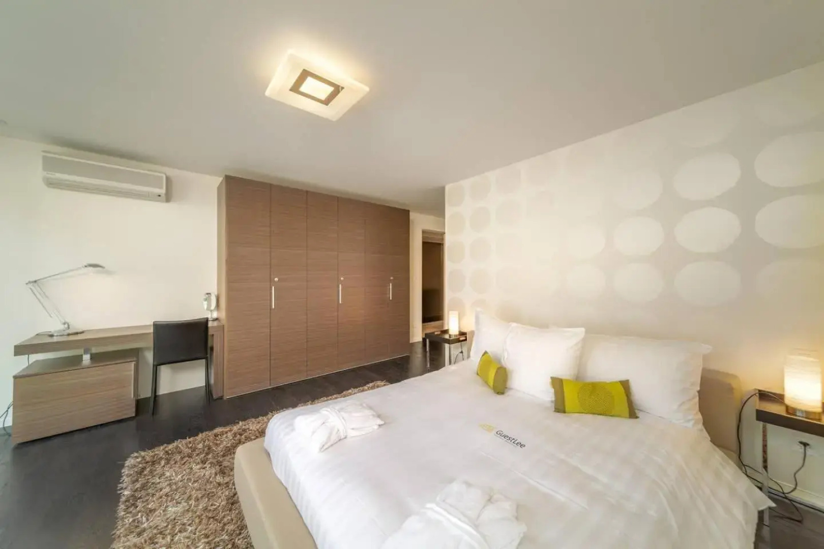 Luxury Apartment Lake View & Center of Montreux by GuestLee